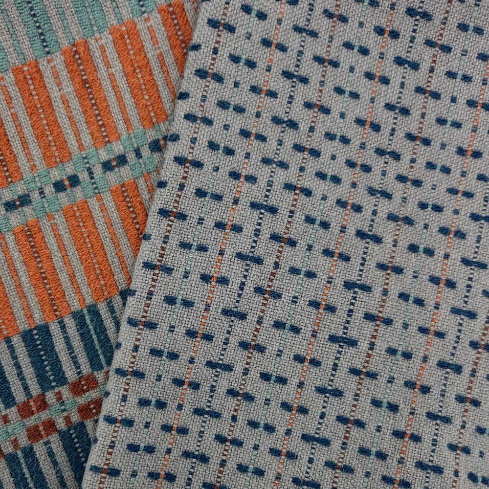 Towels in Halvdräll