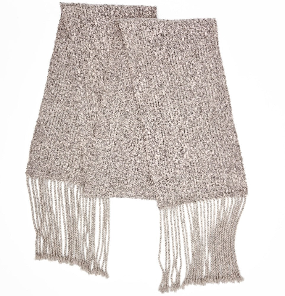 Close up of the Wyoming Blizzard scarf
