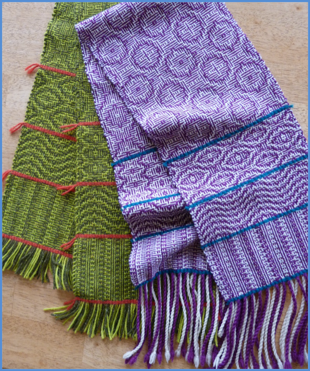  Shadow Weave table runner pattern by Dorothy Tuthill.
