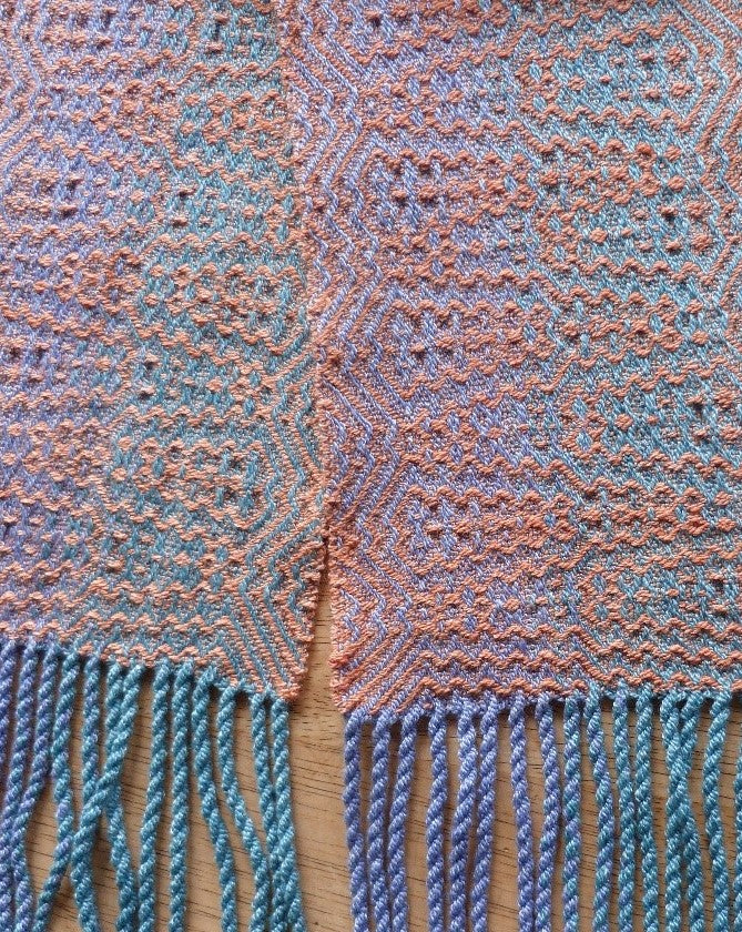 Green River woven scarf pattern by Dorothy Tuthill